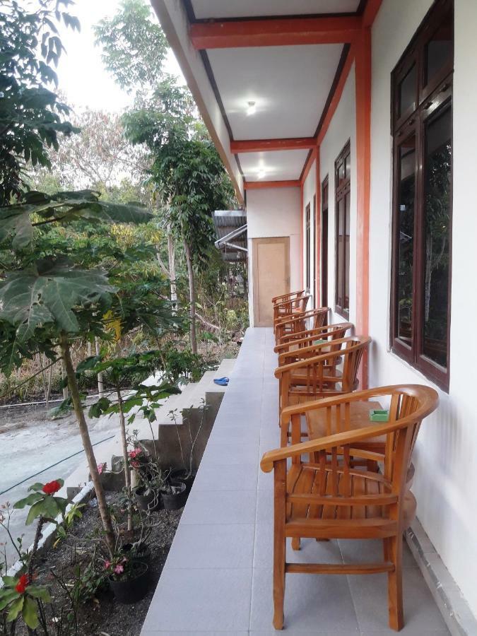 The Teuz B&B Labuan Bajo Exterior foto